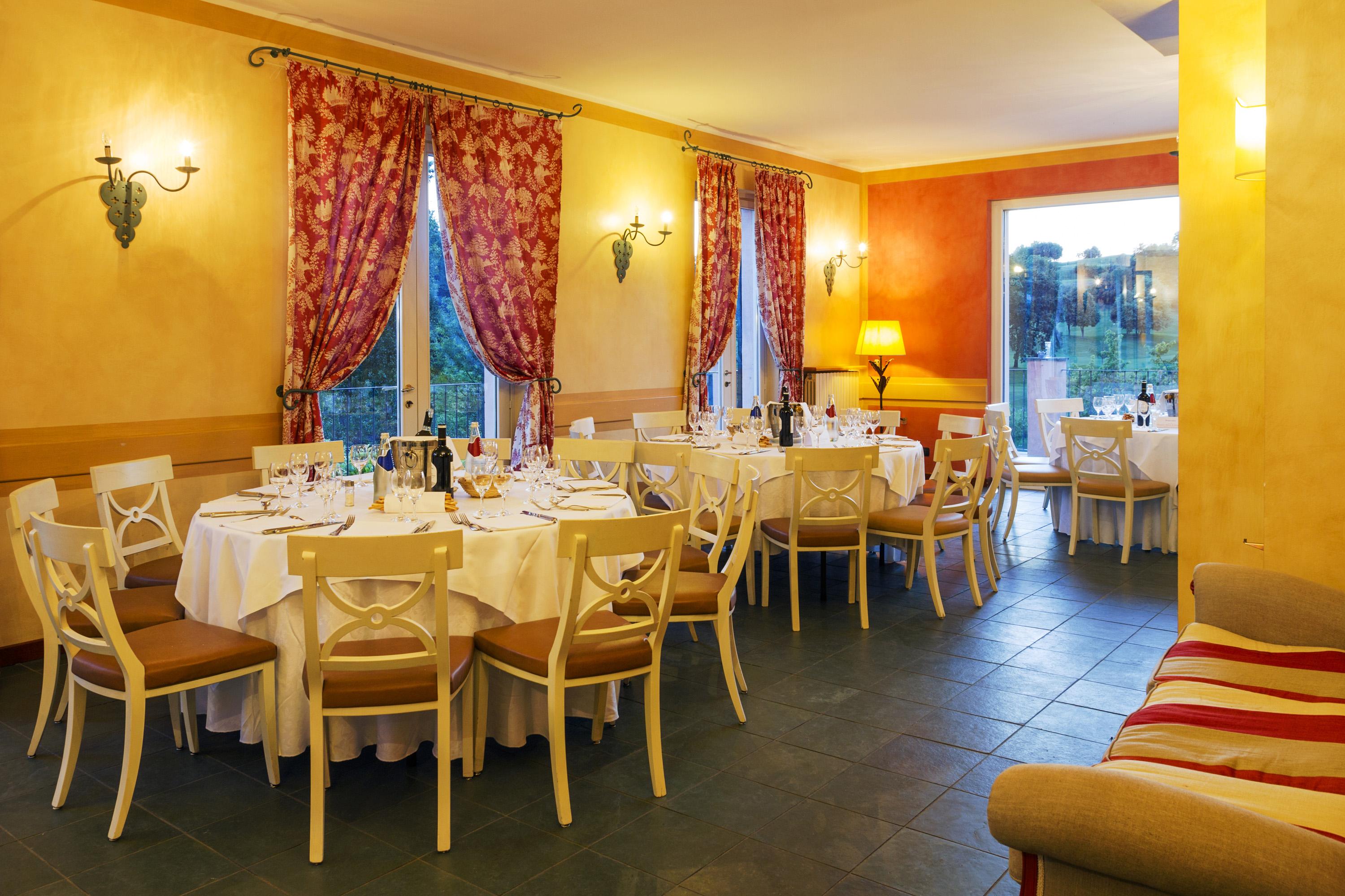 Hostellerie Du Golf Pecetto Exterior foto