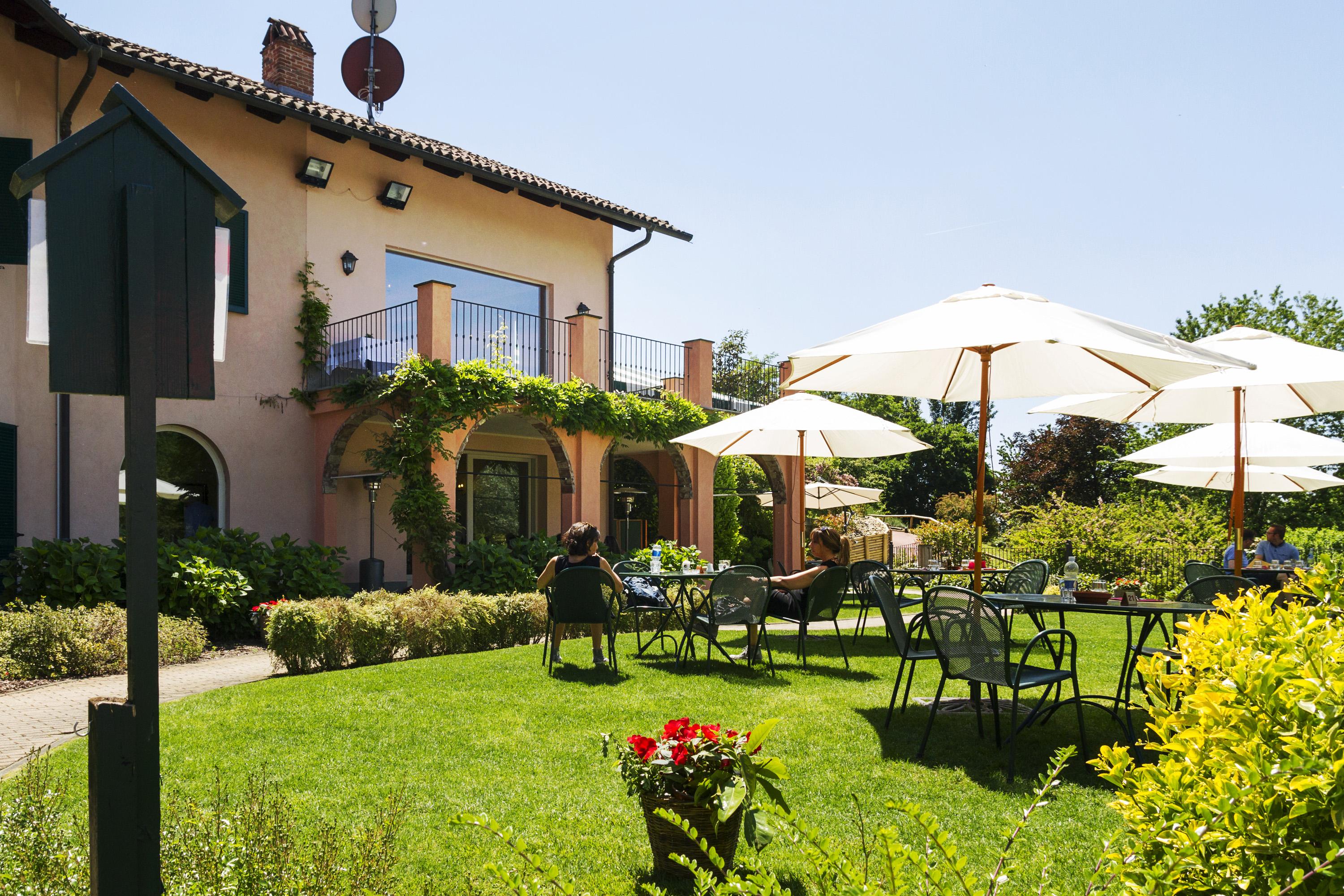 Hostellerie Du Golf Pecetto Exterior foto